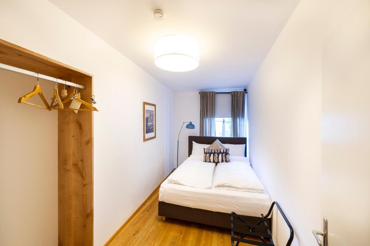 Apartments Am Glockenspielplatz Грац Екстериор снимка