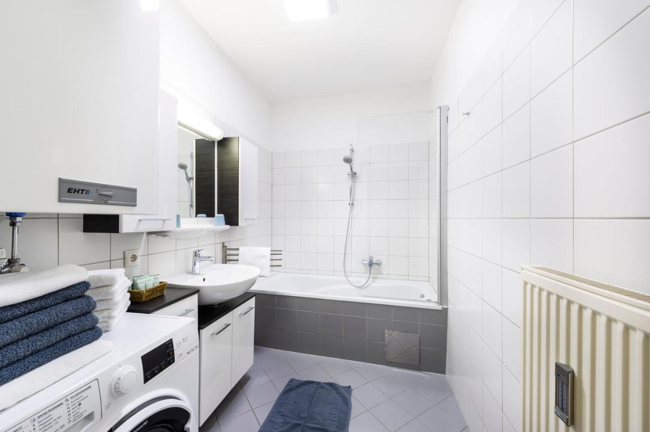 Apartments Am Glockenspielplatz Грац Екстериор снимка