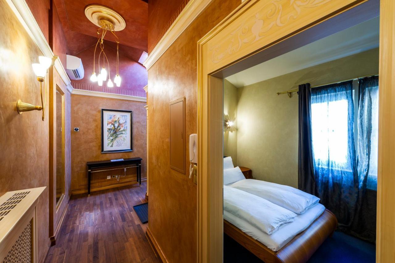 Apartments Am Glockenspielplatz Грац Екстериор снимка