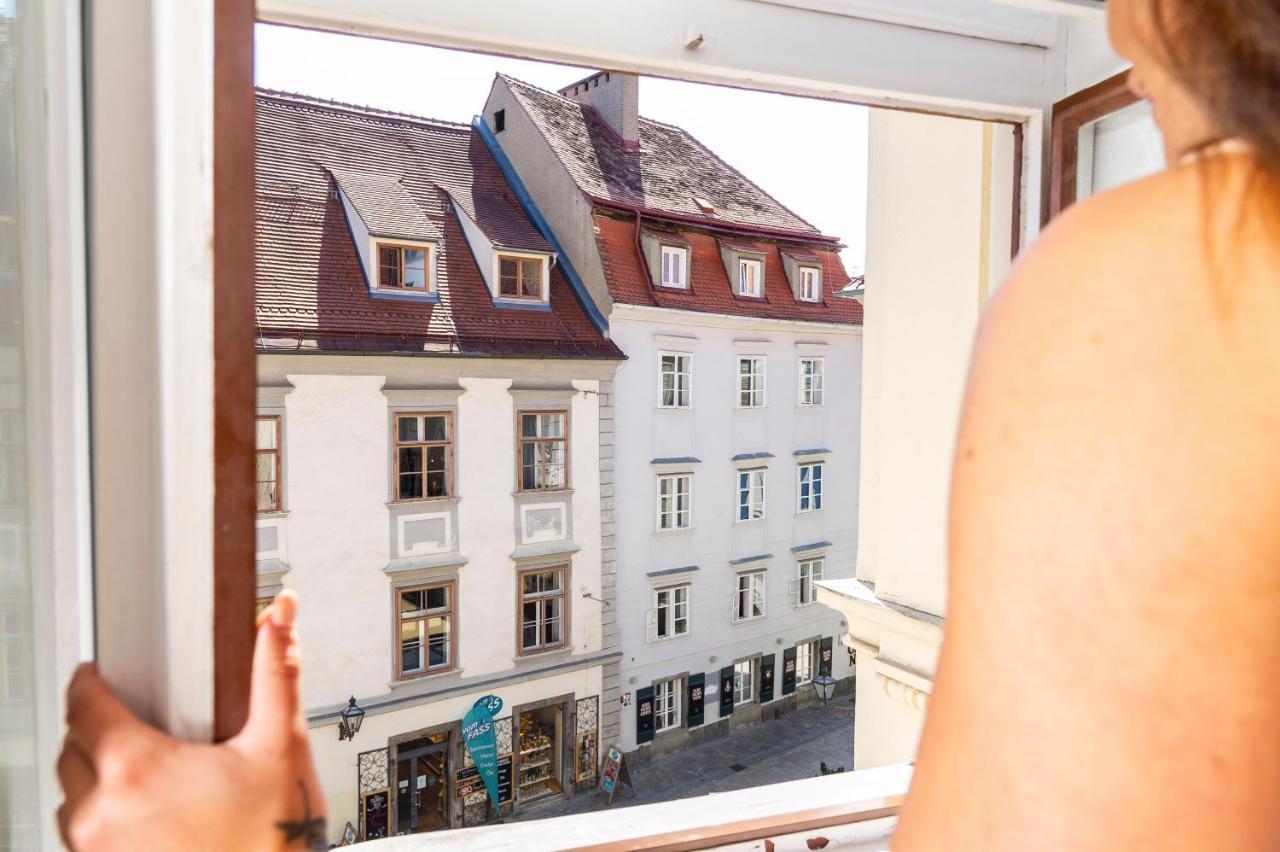 Apartments Am Glockenspielplatz Грац Екстериор снимка